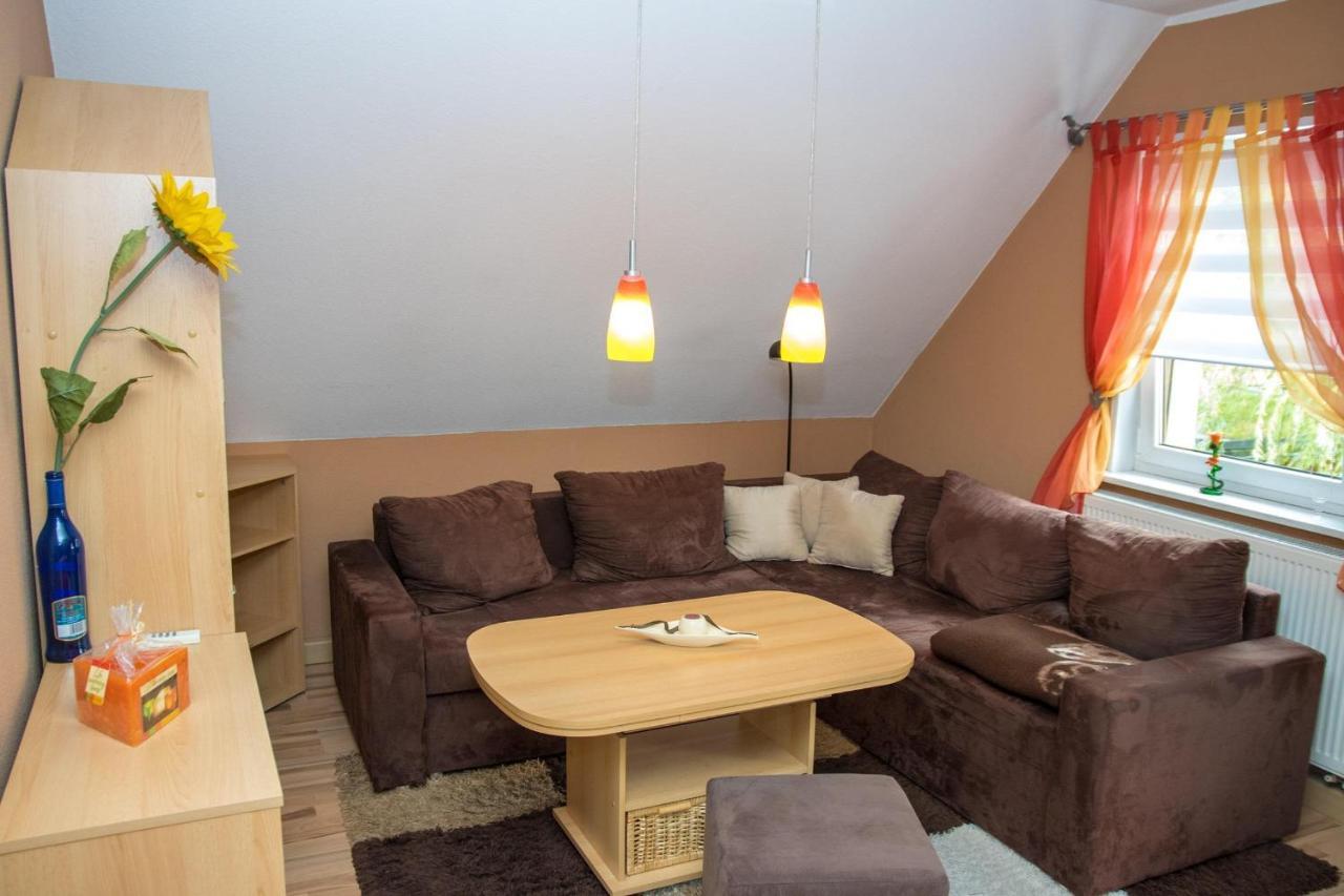Ferienwohnung Smieszek ニースキー エクステリア 写真